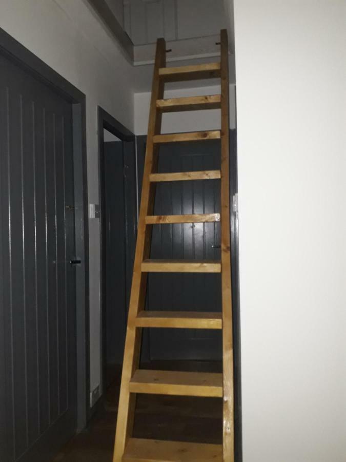 Vintage Double Bedroom Victoria 1 Данфермлин Экстерьер фото